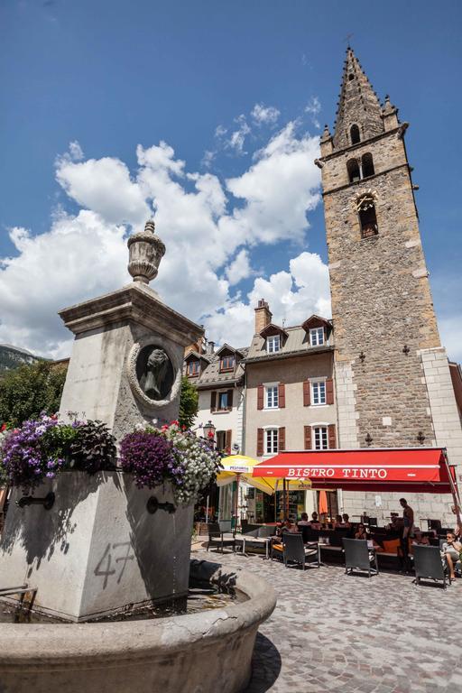 La Grande Eperviere Hotel Barcelonnette Eksteriør billede